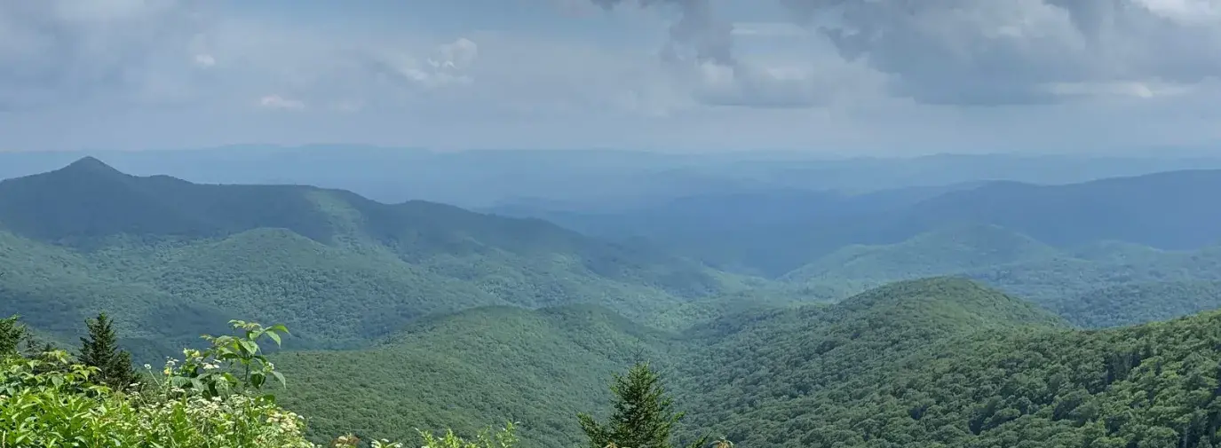 a panoramic shot of the blue ridge mountains.